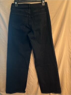 Old Navy Black WOW Wide/Straight Leg Jeans - Classic Back Pocket Style